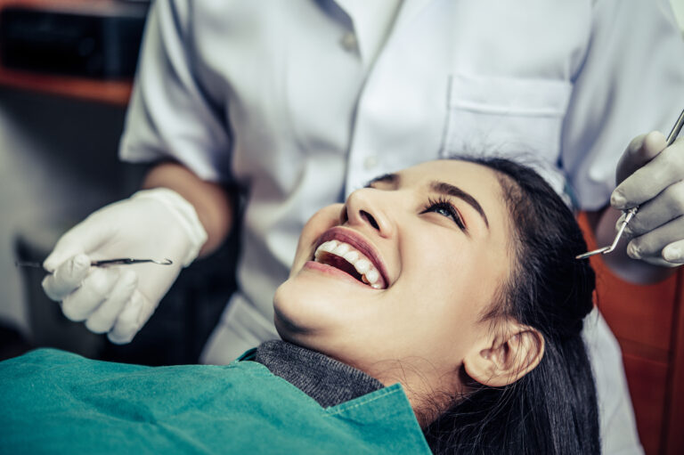 dentists treat patients' teeth.